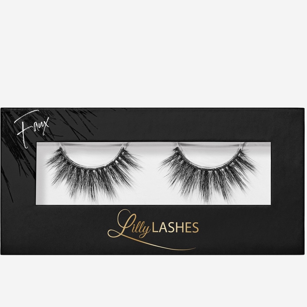 Lilly Lashes in Miami